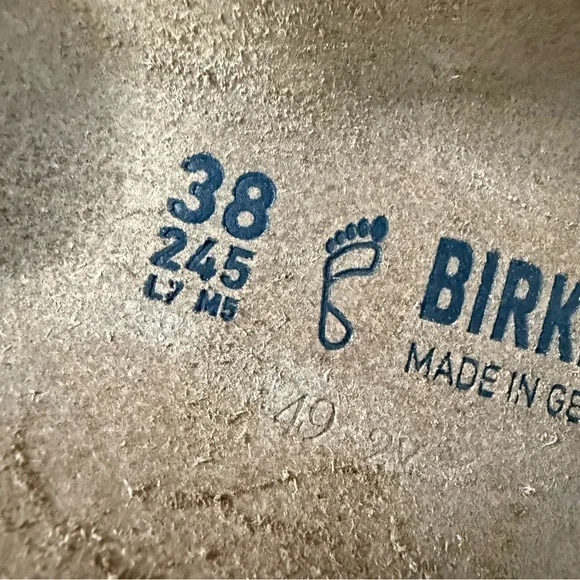 Birkenstock Gizeh BIG Buckle Women’s Sandcastle Nubuck Leather Sz US 7 EU 38 NEW - Picture 12 of 12